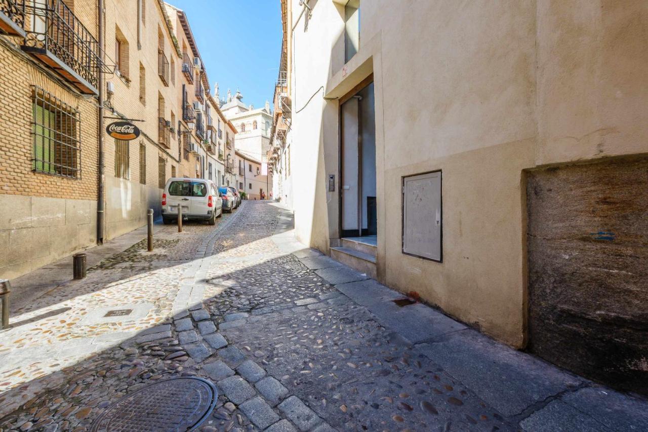 Apartamento Con Patio Junto A La Catedral By Toledo Ap Eksteriør billede