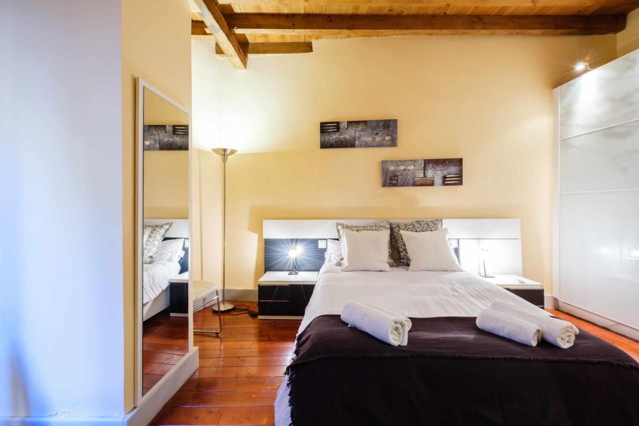 Apartamento Con Patio Junto A La Catedral By Toledo Ap Eksteriør billede