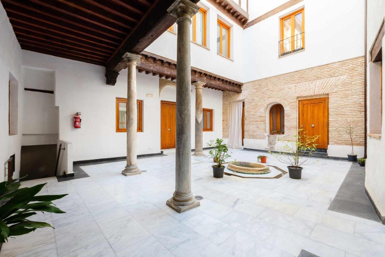 Apartamento Con Patio Junto A La Catedral By Toledo Ap Eksteriør billede
